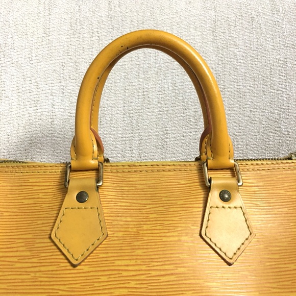 Authentic Louis Vuitton Speedy 25 bag yellow Epi leather - Picture 3 of 16